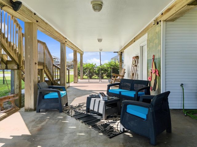 21531 Zachary, Galveston, TX 77554