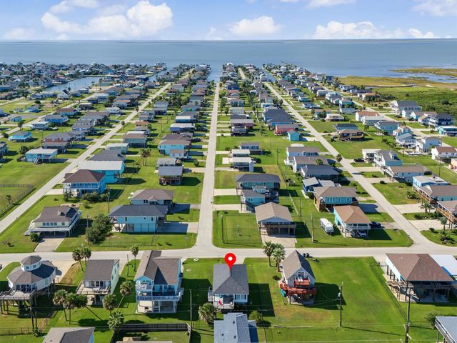 21531 Zachary, Galveston, TX 77554