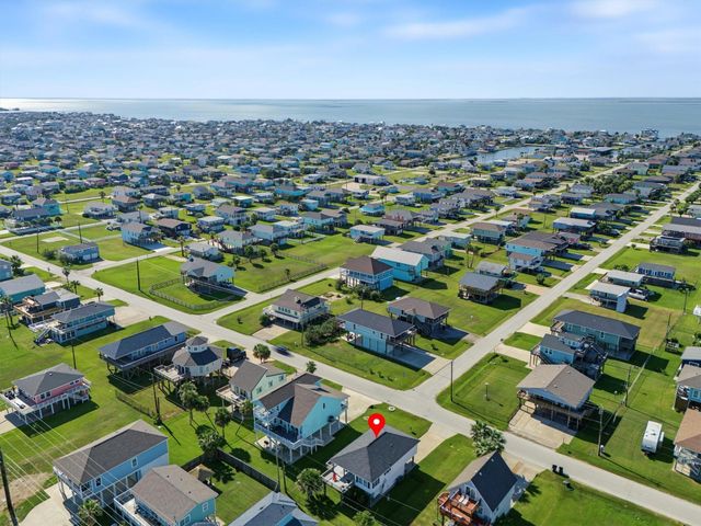 21531 Zachary, Galveston, TX 77554