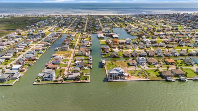 21531 Zachary, Galveston, TX 77554