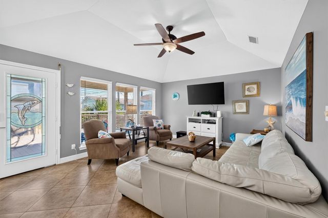 21531 Zachary, Galveston, TX 77554