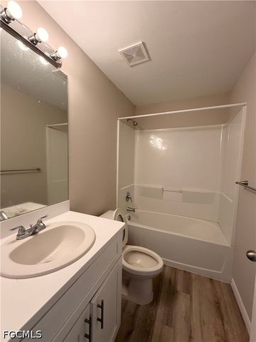 1252 County ST E, Lehigh Acres, FL 33974