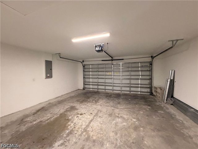 1252 County ST E, Lehigh Acres, FL 33974