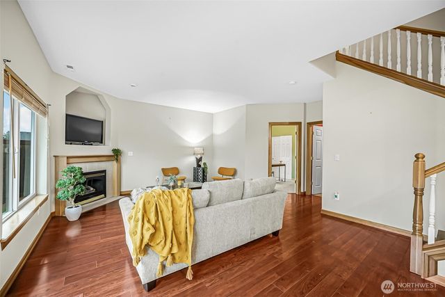 21012 Springhaven Way, Bonney Lake, WA 98391
