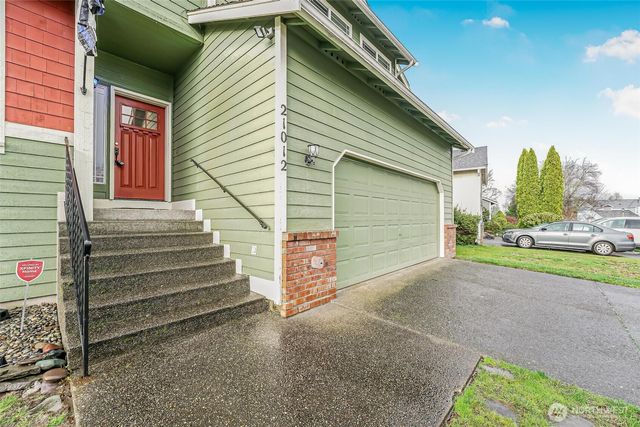 21012 Springhaven Way, Bonney Lake, WA 98391