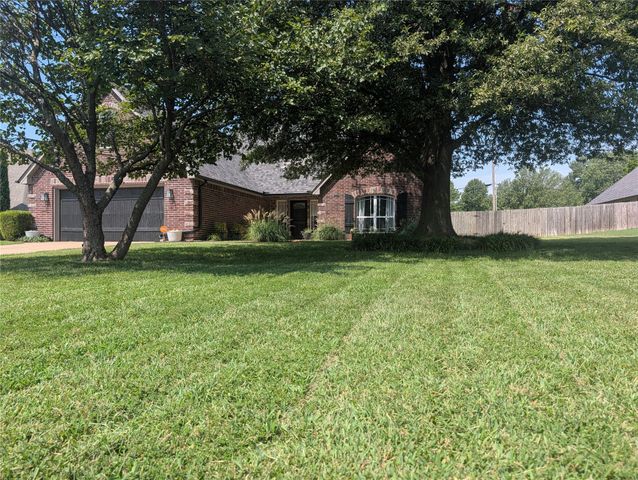 25600 Briar Drive, Claremore, OK 74019