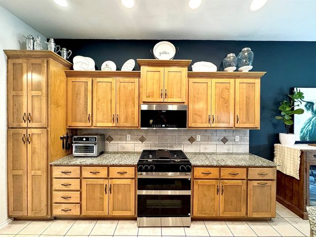25600 Briar Drive, Claremore, OK 74019