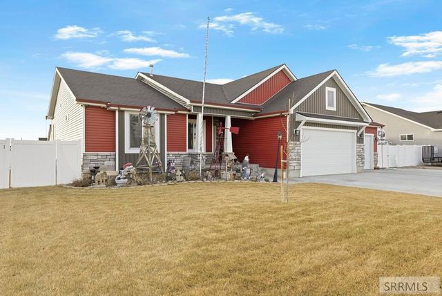 4019 N Baldwin Avenue, Idaho Falls, ID 83401