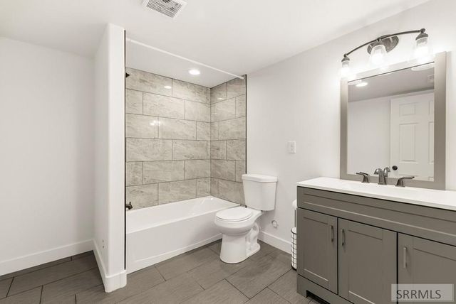 4019 N Baldwin Avenue, Idaho Falls, ID 83401