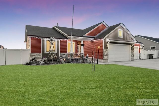 4019 N Baldwin Avenue, Idaho Falls, ID 83401