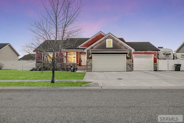 4019 N Baldwin Avenue, Idaho Falls, ID 83401