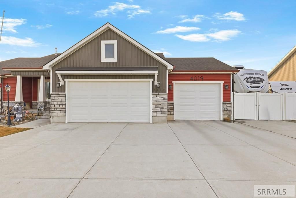 Image 2 of property listing at 4019 N Baldwin Avenue, Idaho Falls, ID 83401