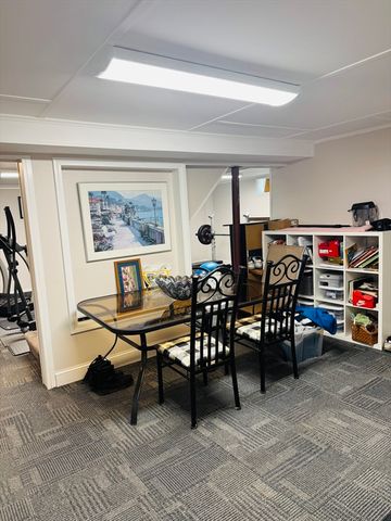 649 Stafford Rd, Fall River, MA 02721