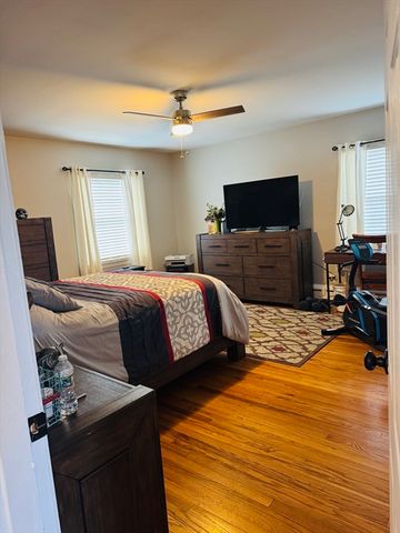 649 Stafford Rd, Fall River, MA 02721