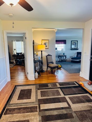 649 Stafford Rd, Fall River, MA 02721