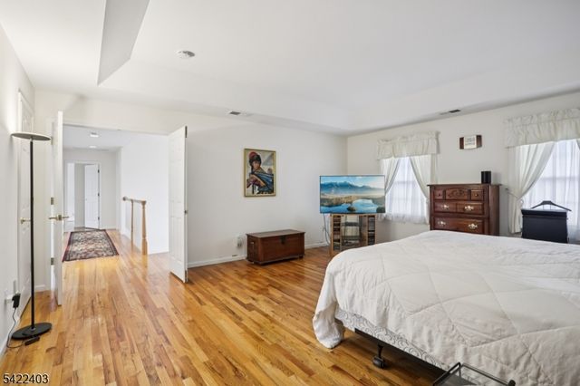 1 Jenny Ln, Wayne Twp., NJ 07470