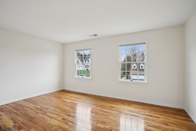 1 Jenny Ln, Wayne Twp., NJ 07470