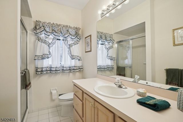 1 Jenny Ln, Wayne Twp., NJ 07470