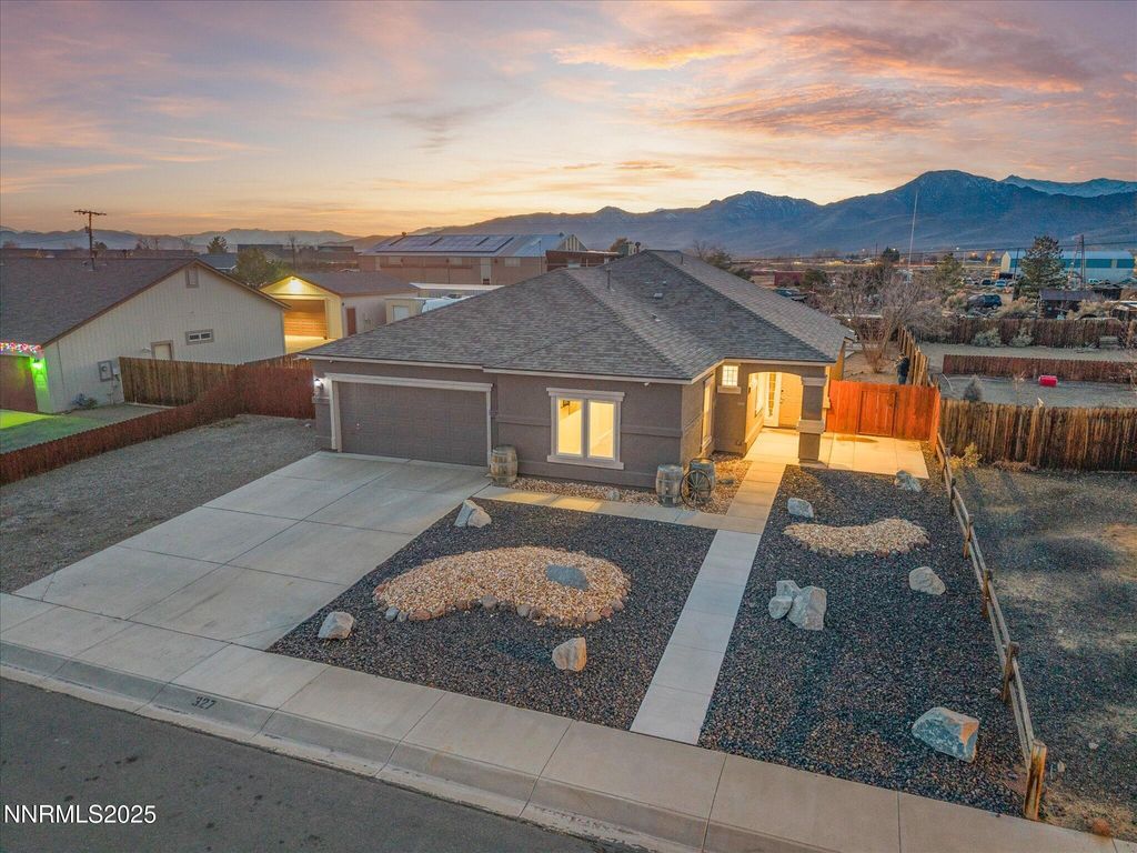 Image 1 of property listing at 327 Valley Vista Drive, Dayton, NV 89403