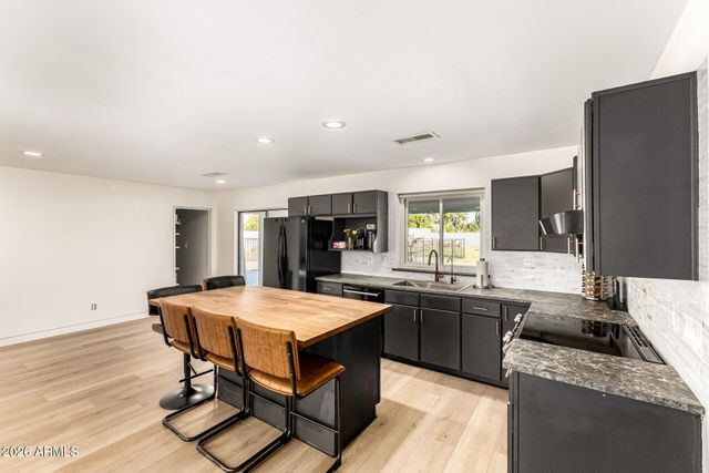 640 E MELODY Drive, Gilbert, AZ 85234