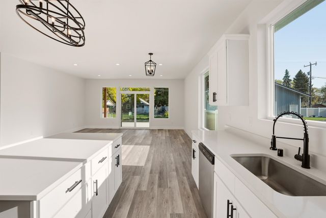 7915 E Marietta Ave, Spokane Valley, WA 99212