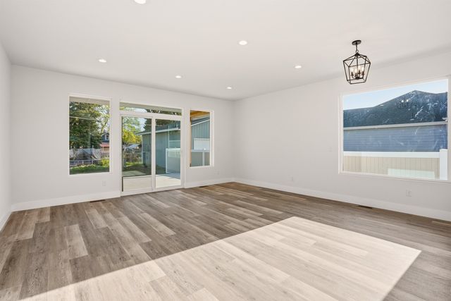 7915 E Marietta Ave, Spokane Valley, WA 99212