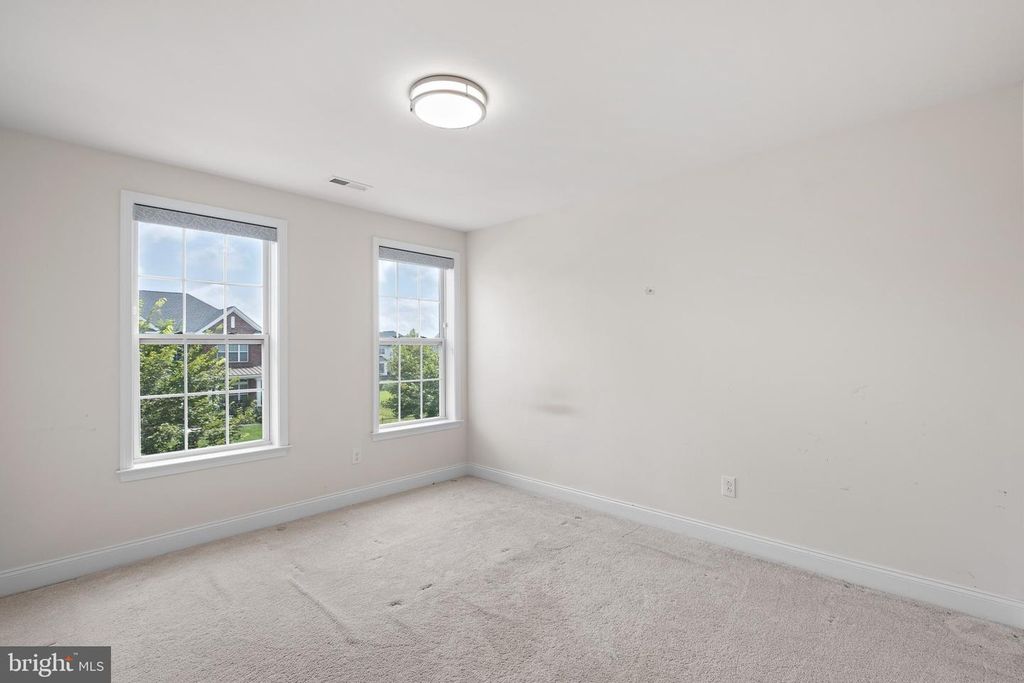 Image 26 of property listing at 1119 CASEY DR, New Castle, DE 19720