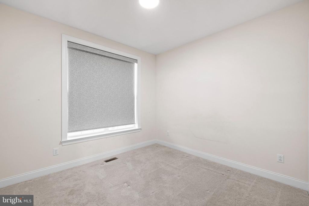 Image 47 of property listing at 1119 CASEY DR, New Castle, DE 19720