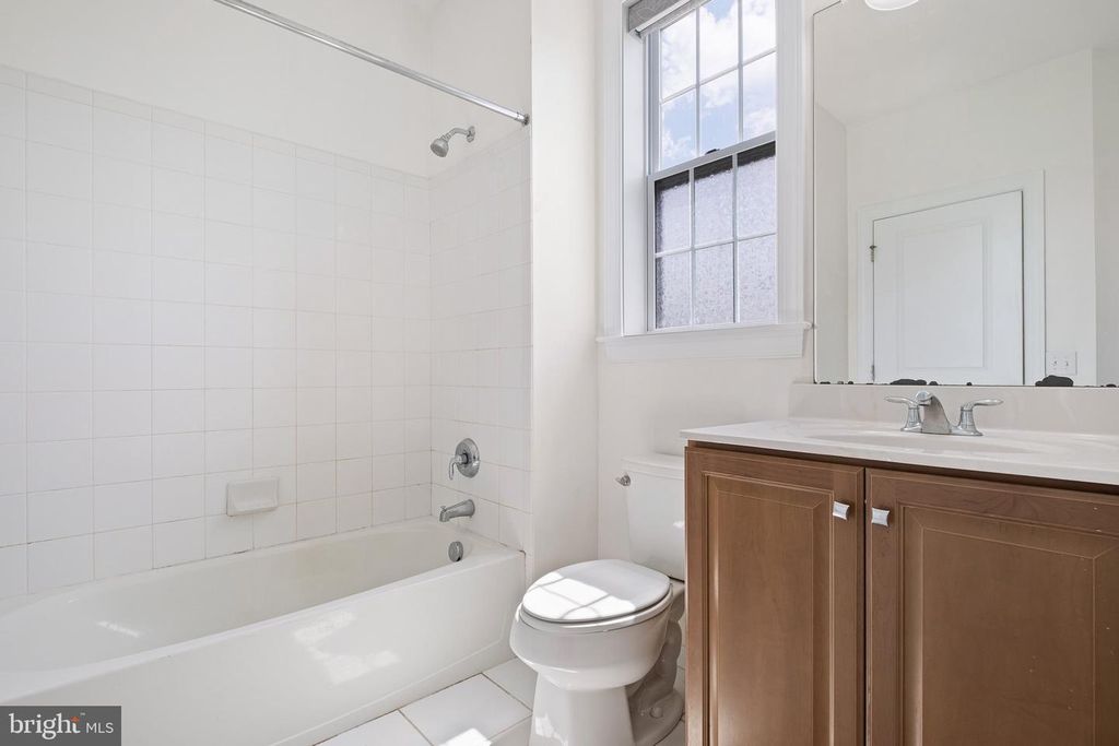 Image 54 of property listing at 1119 CASEY DR, New Castle, DE 19720