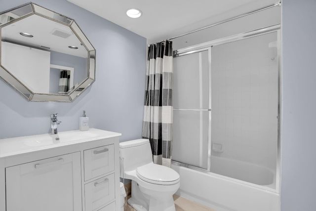 1702 Andros Isle D4, Coconut Creek, FL 33066