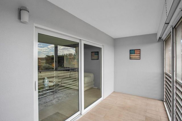 1702 Andros Isle D4, Coconut Creek, FL 33066