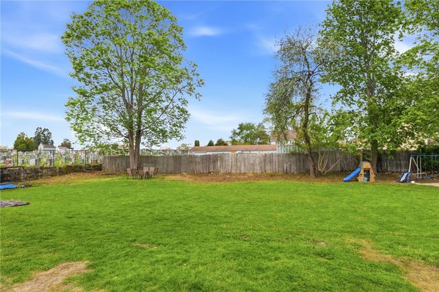 612 Rathbun Street, Blackstone, MA 01504