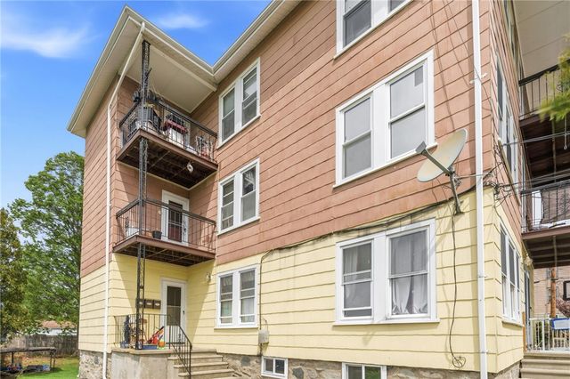 612 Rathbun Street, Blackstone, MA 01504