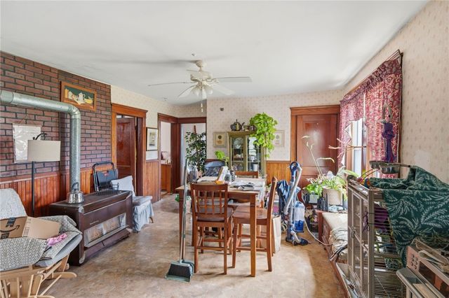612 Rathbun Street, Blackstone, MA 01504