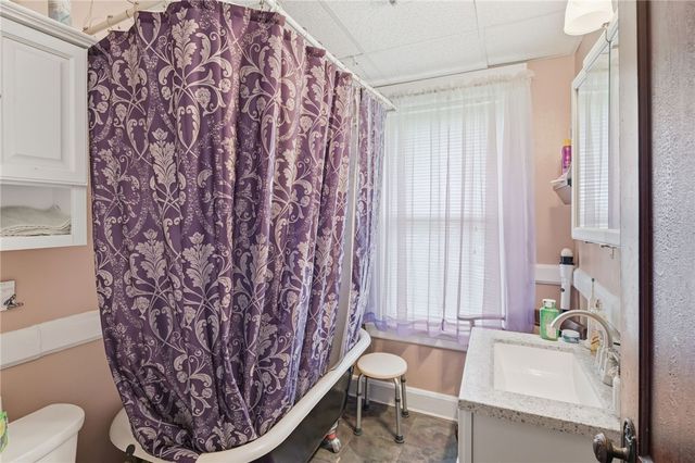 612 Rathbun Street, Blackstone, MA 01504