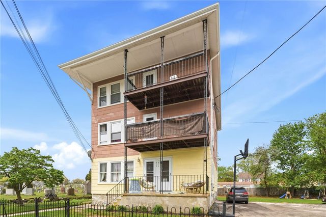 612 Rathbun Street, Blackstone, MA 01504