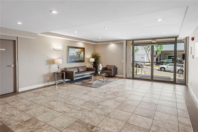 1600 Ardmore Avenue 417, Hermosa Beach, CA 90254