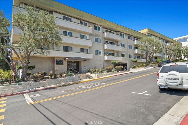 1600 Ardmore Avenue 417, Hermosa Beach, CA 90254