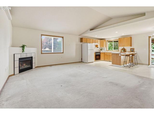 16011 Ne 12th St, Vancouver, WA 98684
