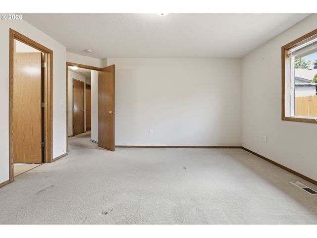 16011 Ne 12th St, Vancouver, WA 98684