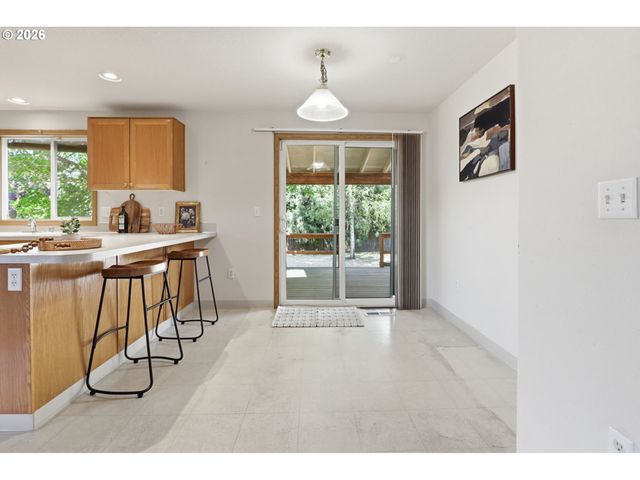 16011 Ne 12th St, Vancouver, WA 98684