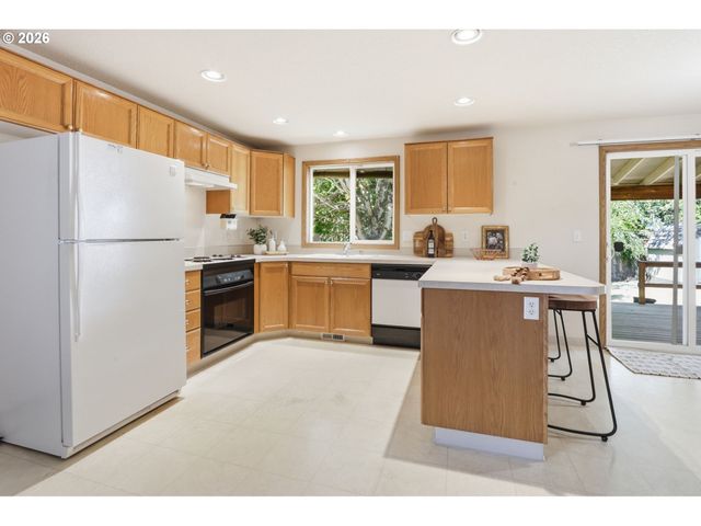 16011 Ne 12th St, Vancouver, WA 98684