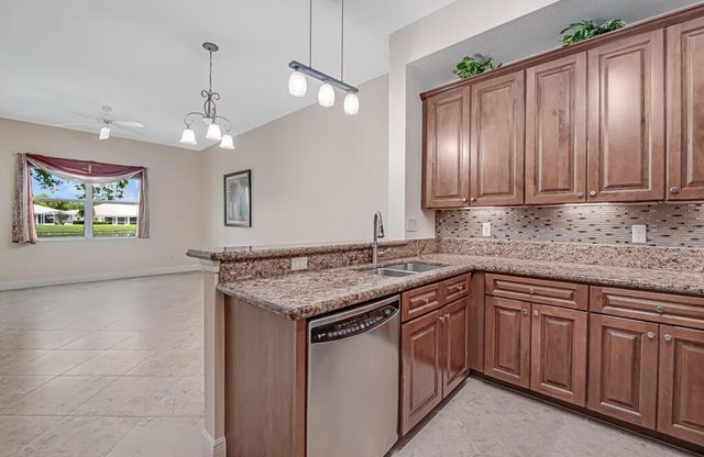 9777 Bowline Drive 102, West Palm Beach, FL 33411
