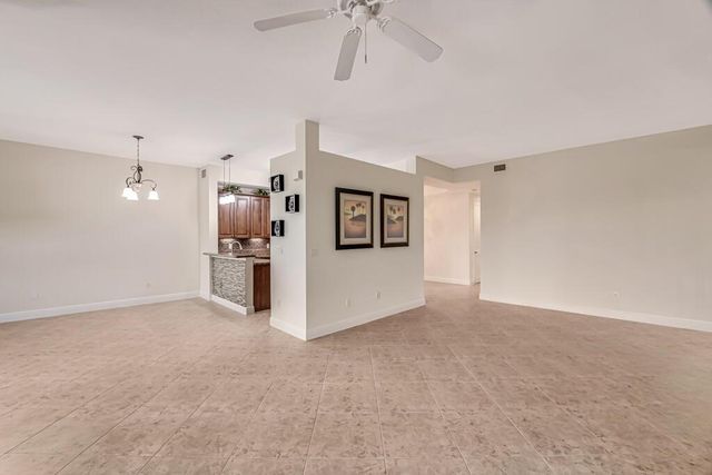 9777 Bowline Drive 102, West Palm Beach, FL 33411