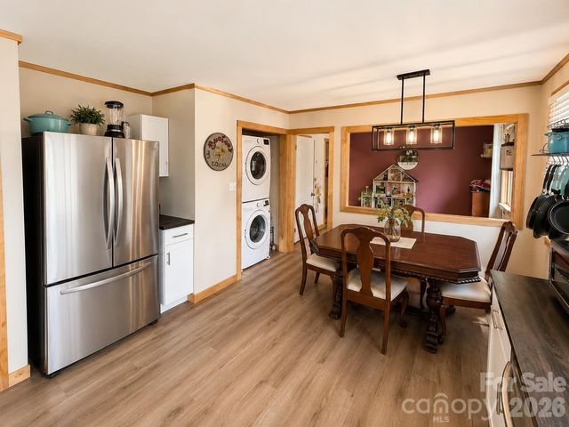 1344 12th Avenue NE, Hickory, NC 28601