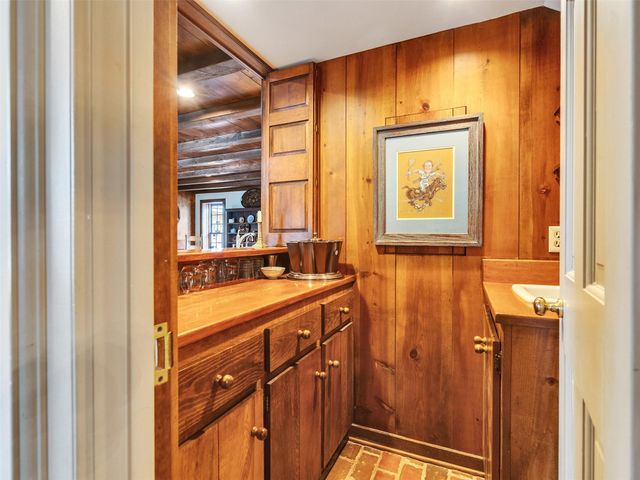 5212 Strack Road, Houston, TX 77069