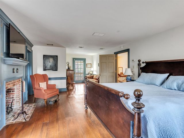 5212 Strack Road, Houston, TX 77069