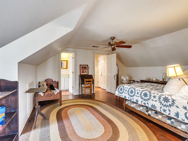5212 Strack Road, Houston, TX 77069
