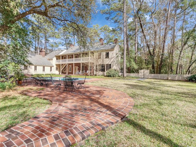 5212 Strack Road, Houston, TX 77069