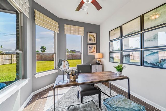 2914 Peach Valley Road, Fulshear, TX 77423